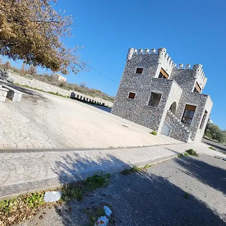 Villa Mani Tower