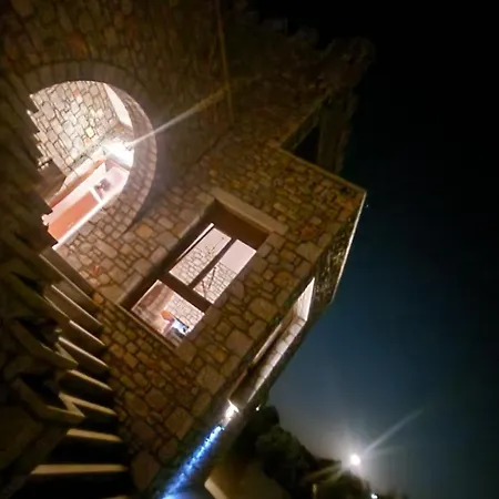 Mani Tower Villa